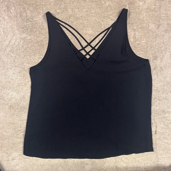 Express Women's Black V-Neck Cami Tank Top - Picture 2 of 3